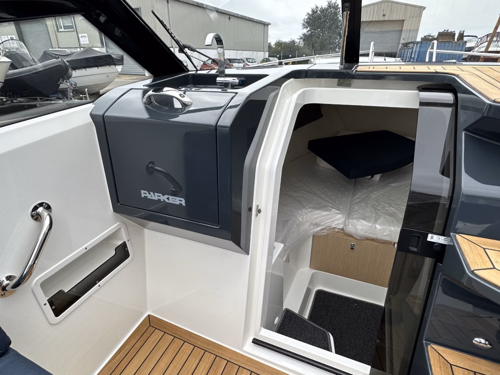 PARKER 720 ADVENTURE – STYLISH SPORTS CRUISER full