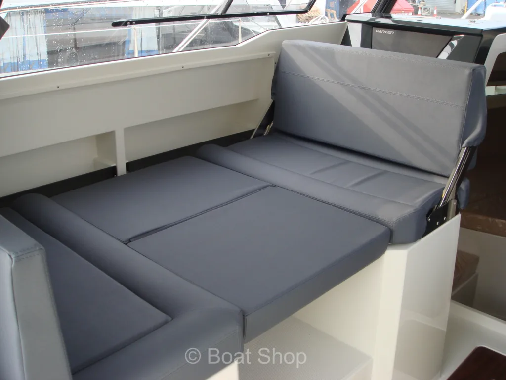 PARKER 920 EXPLORER MAX – ULTIMATE OFFSHORE ADVENTURE full