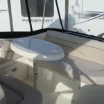 LARSON CABRIO 290 – MID CABIN SPORTS CRUISER full