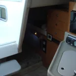 LARSON CABRIO 290 – MID CABIN SPORTS CRUISER full