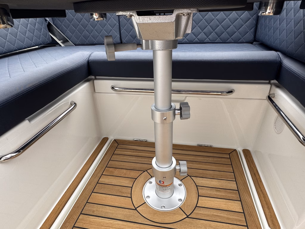 PARKER 720 ADVENTURE – PREMIUM FAMILY DAY CRUISER & WEEKEND ADVENTURE BOAT full