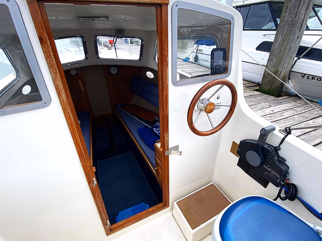 LANDAU 20 – COASTAL & RIVER CRUISER FOR SALE UK full