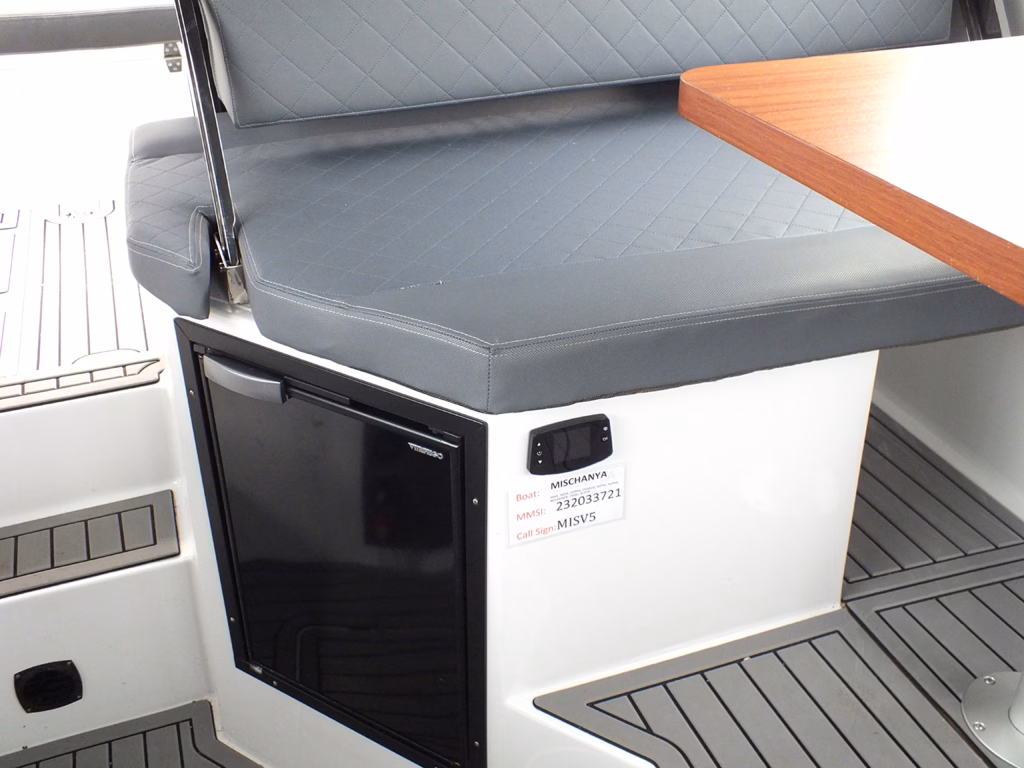 ALONSEA 720 GT FOR SALE UK – 7M SPORTS CRUISER CABIN FAMILY BOAT full