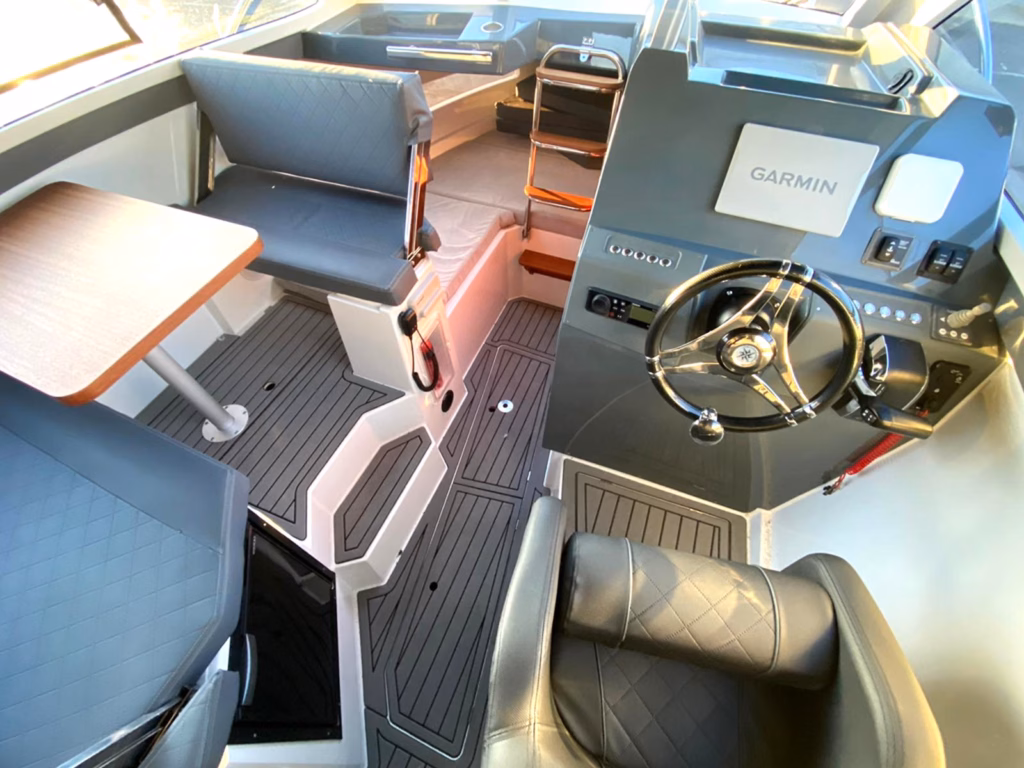 ALONSEA 720 GT FOR SALE UK – 7M SPORTS CRUISER CABIN FAMILY BOAT full