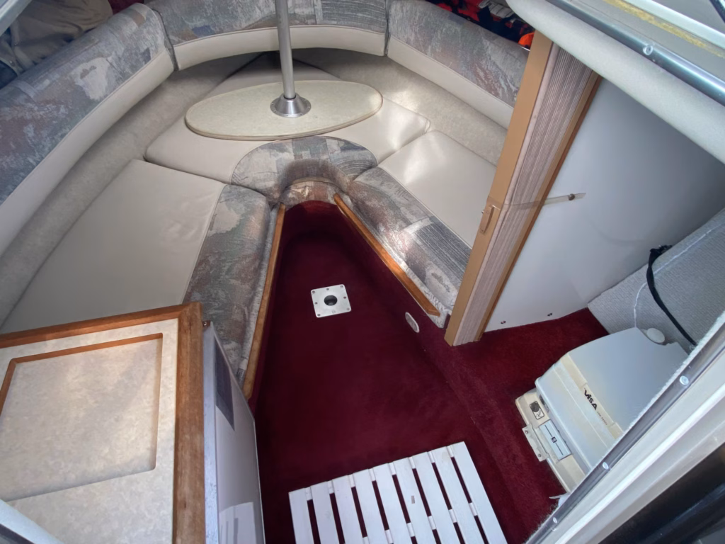 MAXUM 2300SC – AN IDEAL CABIN CRUISER full