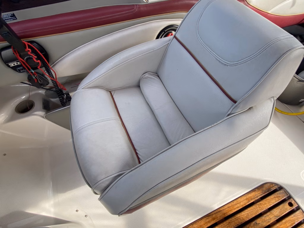 MAXUM 2300SC – AN IDEAL CABIN CRUISER full