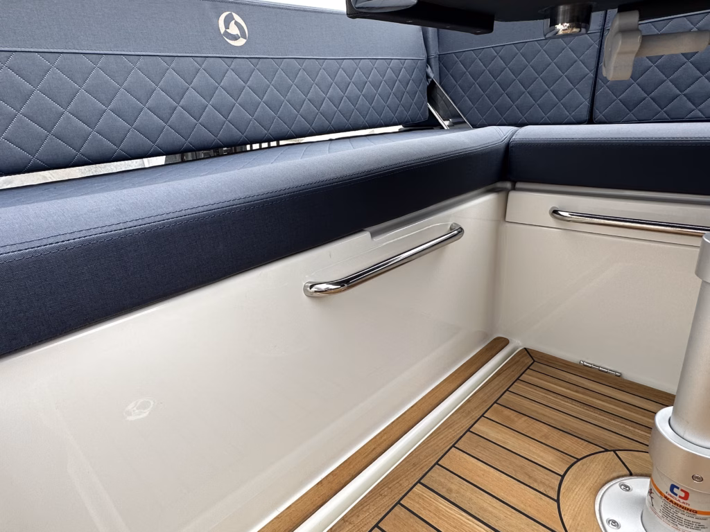 PARKER 720 ADVENTURE – PREMIUM FAMILY DAY CRUISER & WEEKEND ADVENTURE BOAT full