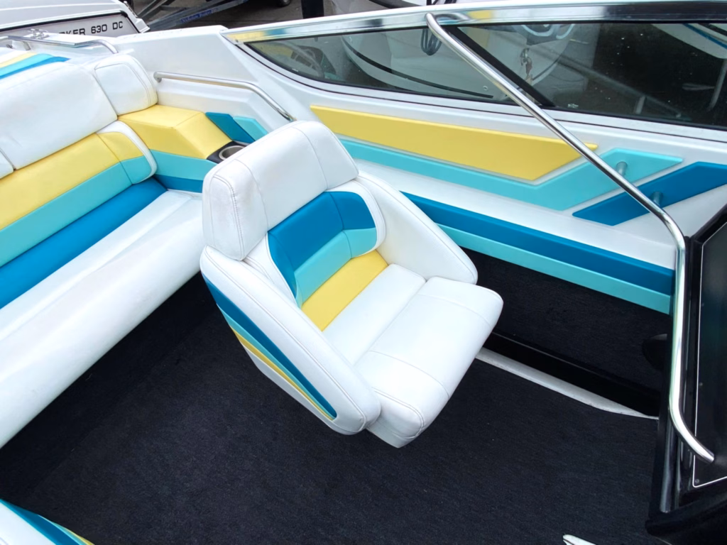 FORMULA 242 LS – EXCEPTIONAL PERFORMANCE, STYLE & BUILD QUALITY full