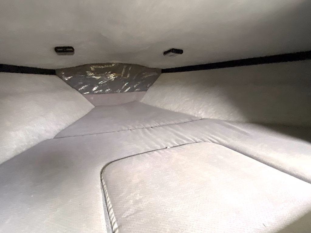 FORMULA 242 LS – EXCEPTIONAL PERFORMANCE, STYLE & BUILD QUALITY full