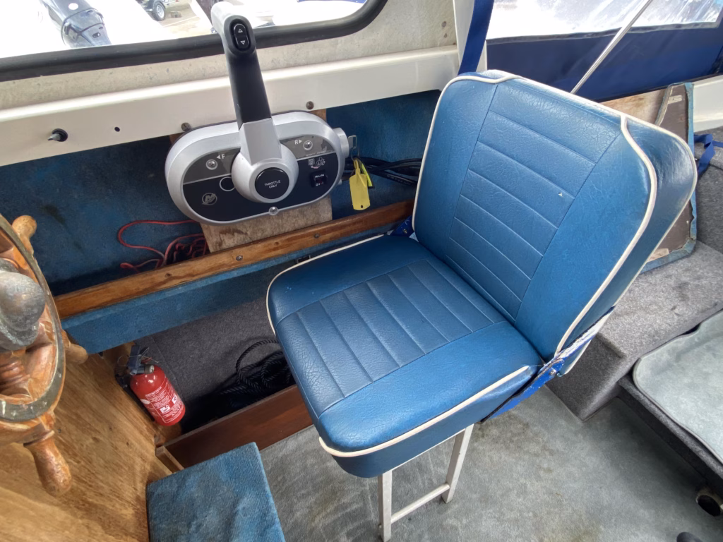 HARDY 20 PILOT | CLASSIC 20FT MOTOR CRUISER | FISHING & LEISURE BOAT full