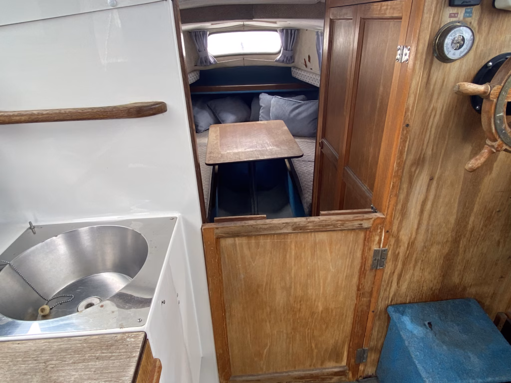 HARDY 20 PILOT | CLASSIC 20FT MOTOR CRUISER | FISHING & LEISURE BOAT full
