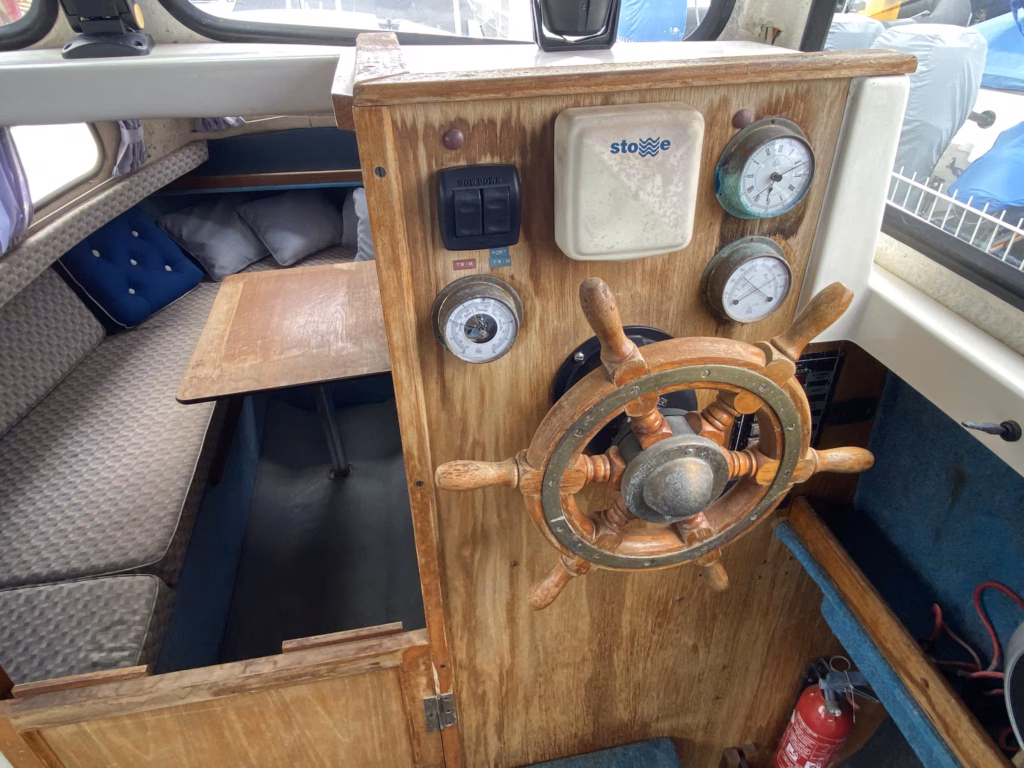 HARDY 20 PILOT | CLASSIC 20FT MOTOR CRUISER | FISHING & LEISURE BOAT full