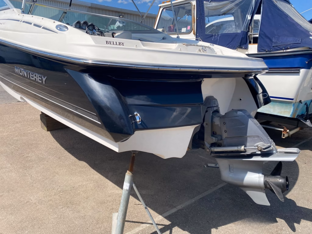MONTEREY 214 FSC – CUDDY CABIN SPORTS BOAT full