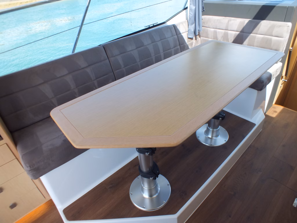PARKER MONACO 110 – LUXURY, ADVENTURE & ENTERTAINING ON THE WATER full