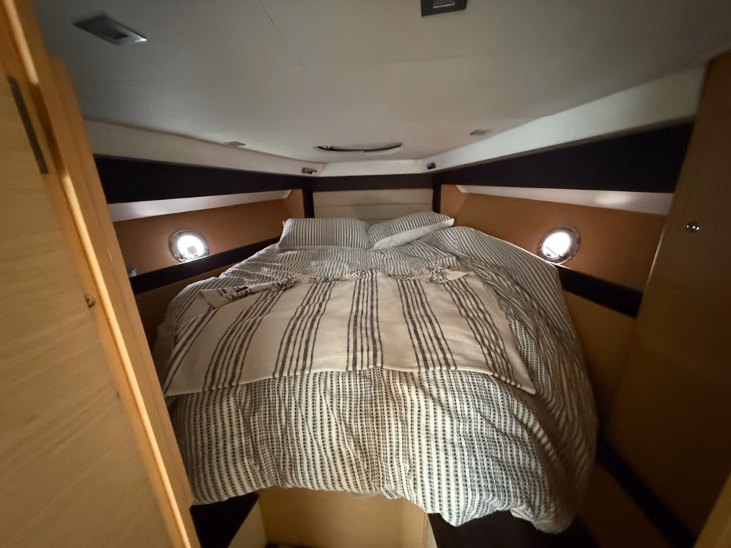 BENETEAU MONTE CARLO 37 HT | LUXURY HARD TOP CRUISER full