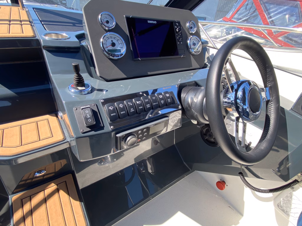 PARKER 800 CRUISER – IN STOCK NOW, NO LEAD TIME UK full